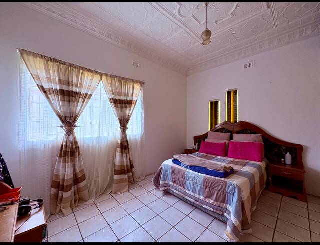 3 BEDROOM HOUSE FOR SALE IN BRENTHURST